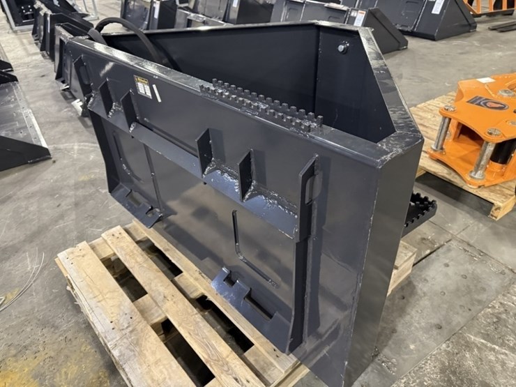 2026-wolverine-ctt-11-148v-concrete-chute-image-3