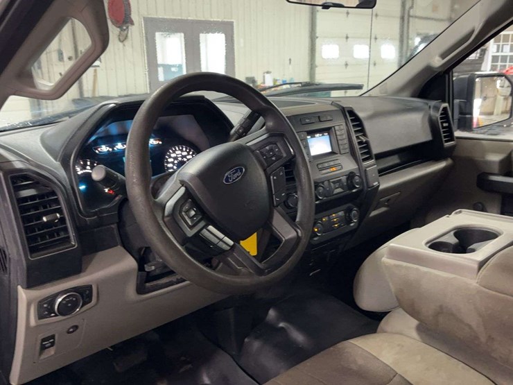 2018-ford-6.5-ft-image-32