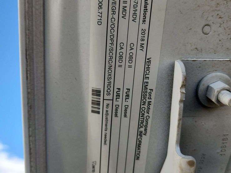 2018-ford-f350-image-18