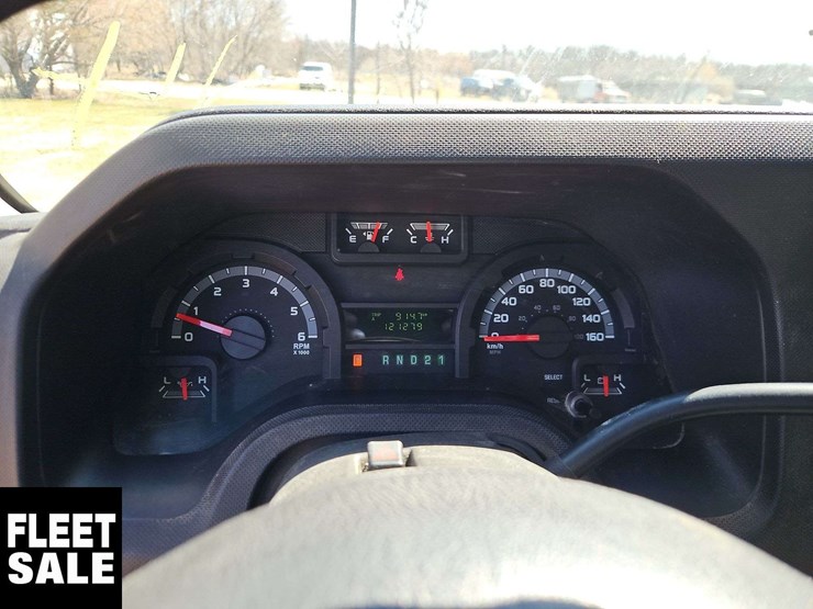 2010-ford-cargo-image-25