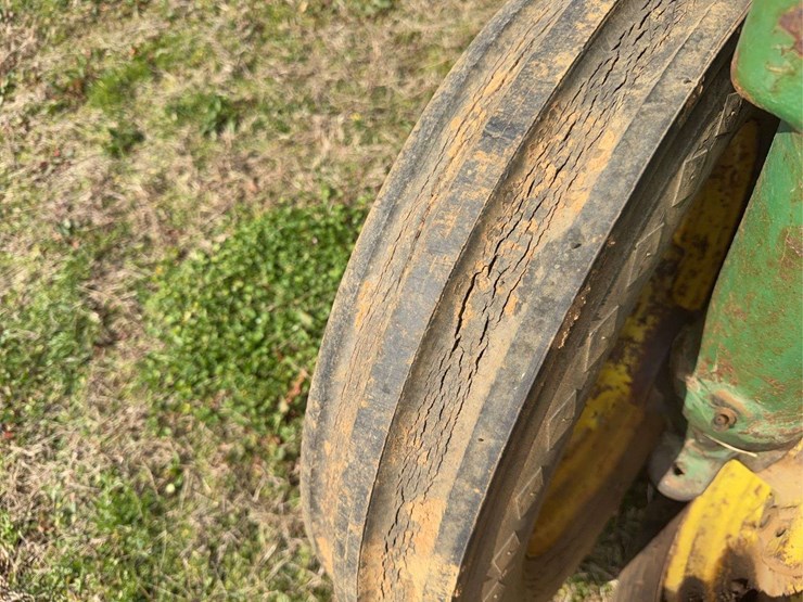 john-deere-b-image-17