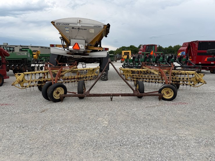 new-holland-260-image-2