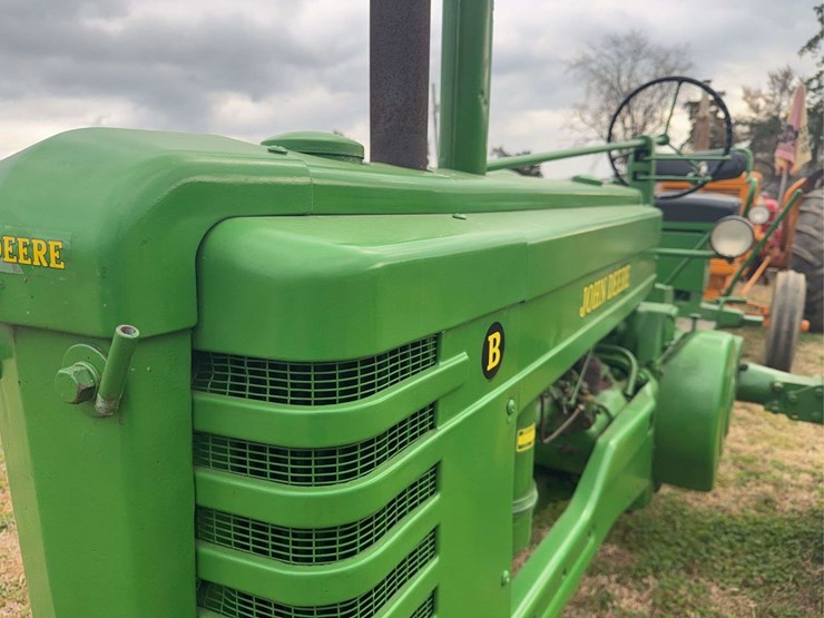 john-deere-b-image-10