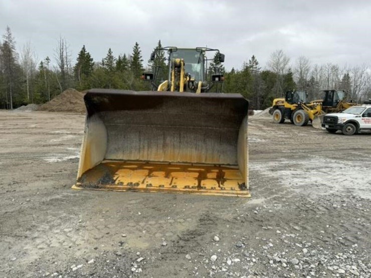 2014-komatsu-wa500-image-5