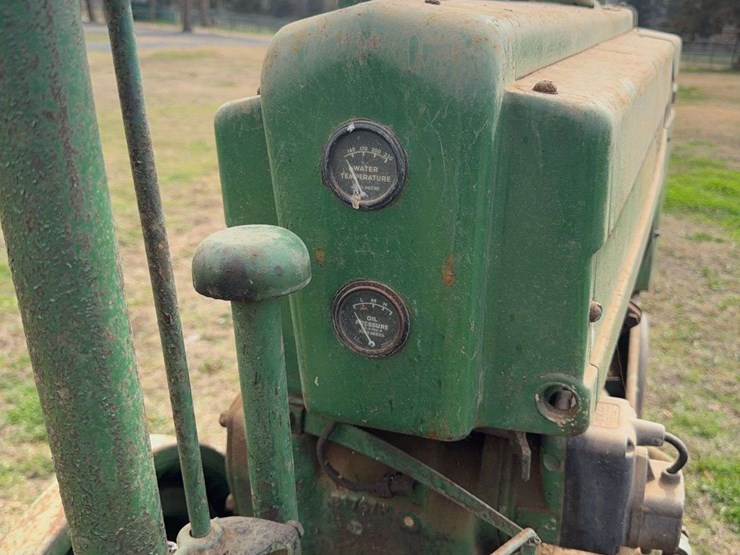 john-deere-b-image-40