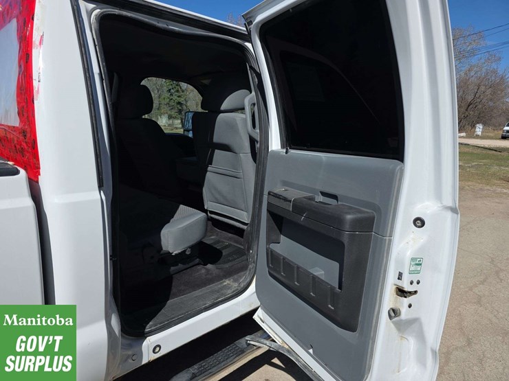 2011-ford-f350-image-27