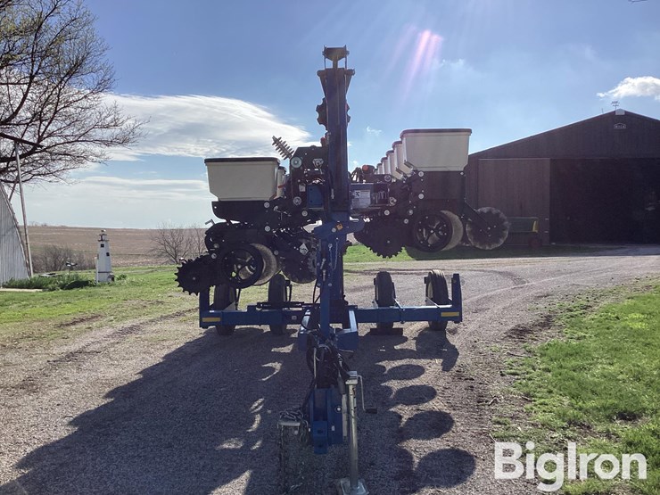 2024-kinze-3505-image-2