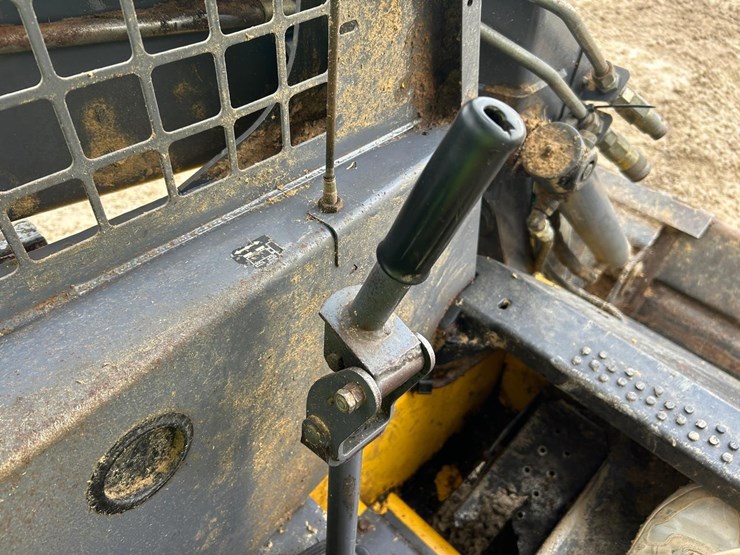 new-holland-ls170-image-22