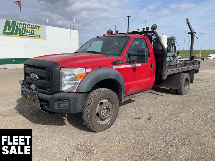 2011-ford-f550-image-1