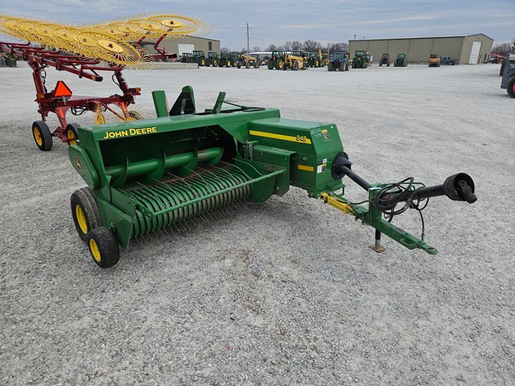 2021-john-deere-348-image-1