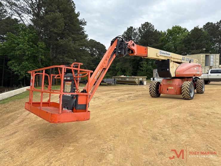2016-jlg-1250ajp-image-2