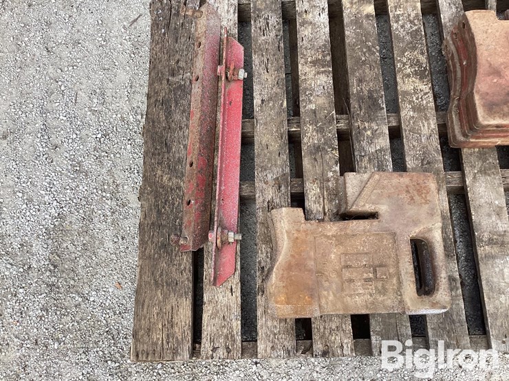 international-front-tractor-weights-image-19