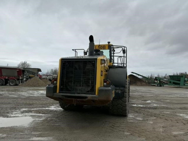 2014-komatsu-wa500-image-6
