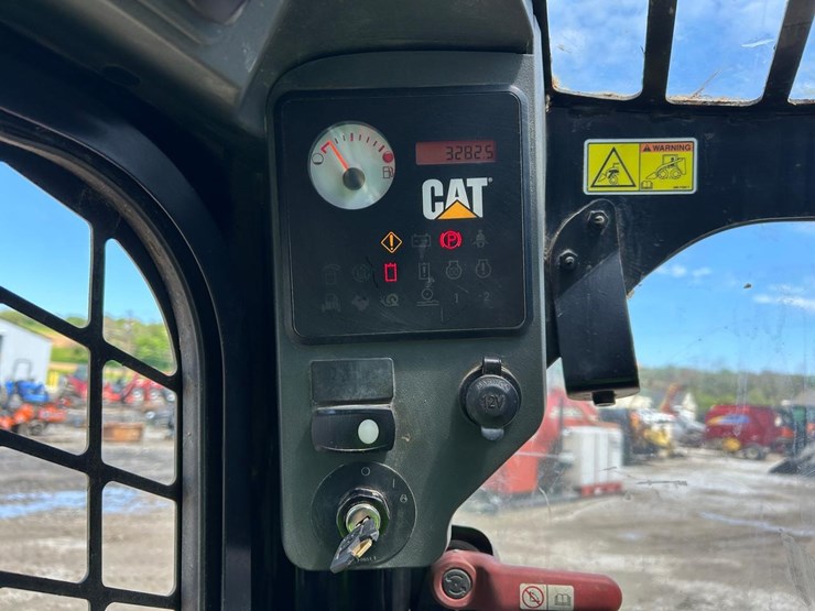 caterpillar-299c-image-25