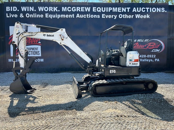bobcat-e50-image-1