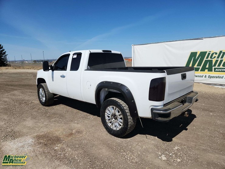 2007-gmc-sierra-2500hd-image-3