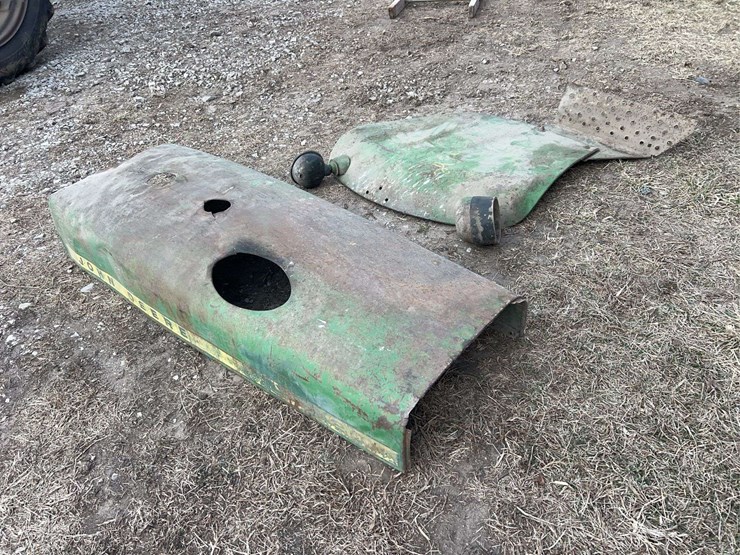 2020-john-deere-2020-image-1