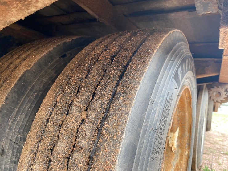 #361-•-2013-towmaster-34'-equipment-tag-trailer-(title-in-delay)-(nitke-yard--mosinee,-wi)-image-24