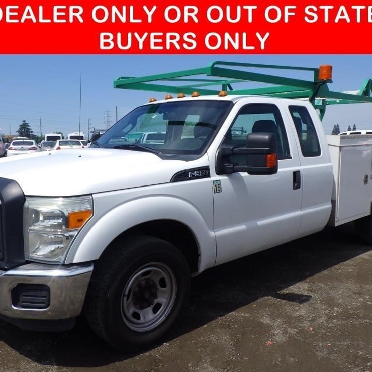 2015 FORD F350