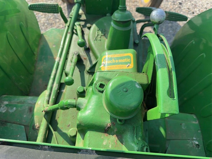 john-deere-m-image-42
