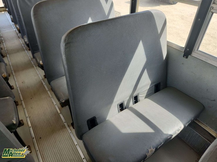 2011-ic-bus-ce-image-21