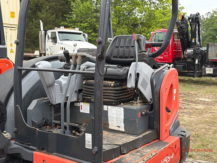2016-kubota-u55-4-image-22