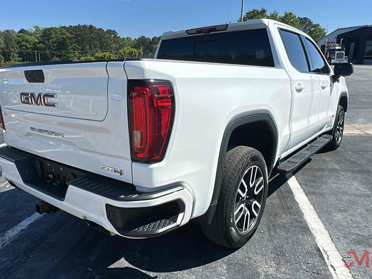 2020-gmc-sierra-at4-pickup-truck-image-9