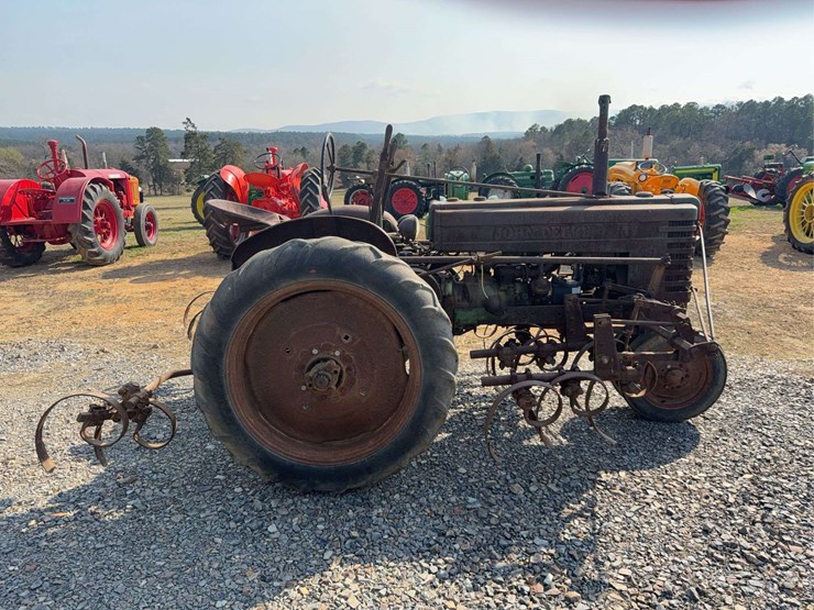 john-deere-h-image-6