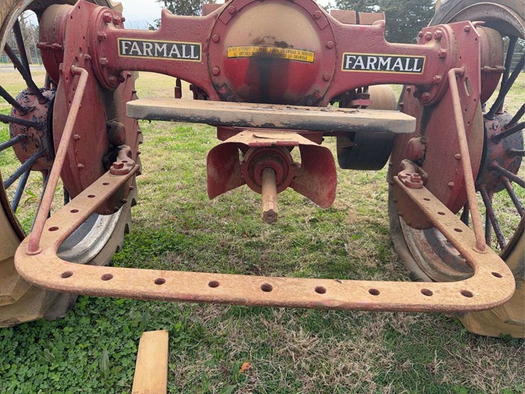 farmall-f-20-image-38