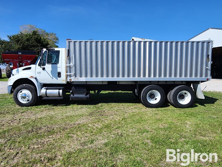 2005-international-durastar-4400-image-8