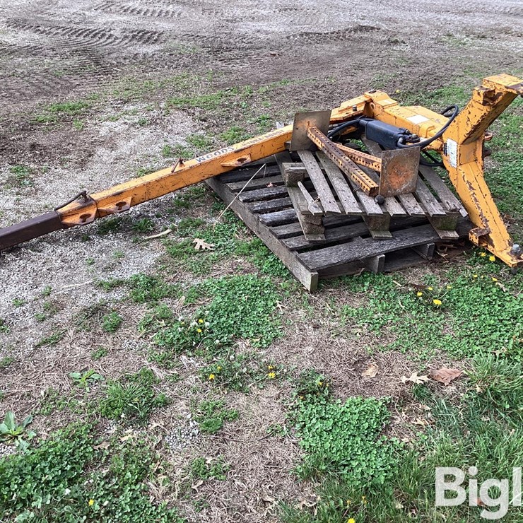 Woods Hydra-Boost 3-Pt Cherry Picker w/ Cylinder