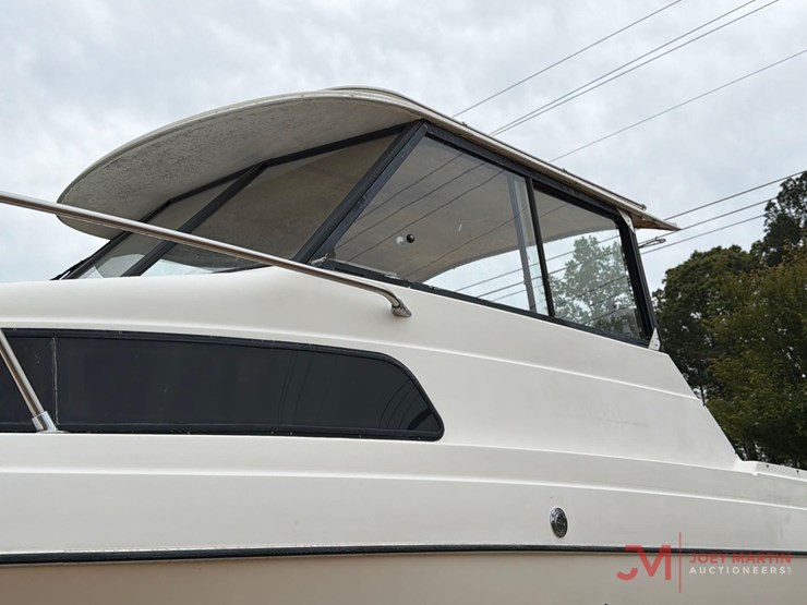 ciera-cypress-2252-boat-image-9