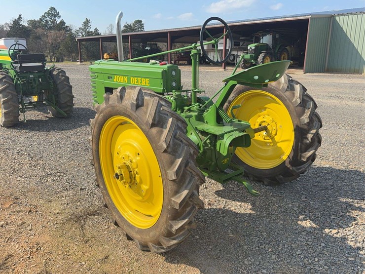 john-deere-h-image-3