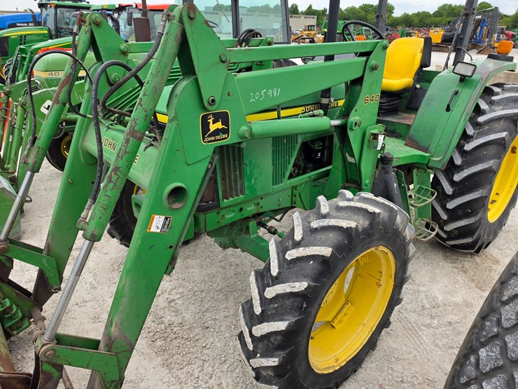 2000-john-deere-6210-image-19