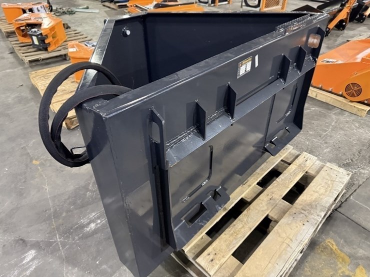 2026-wolverine-ctt-11-148v-concrete-chute-image-4