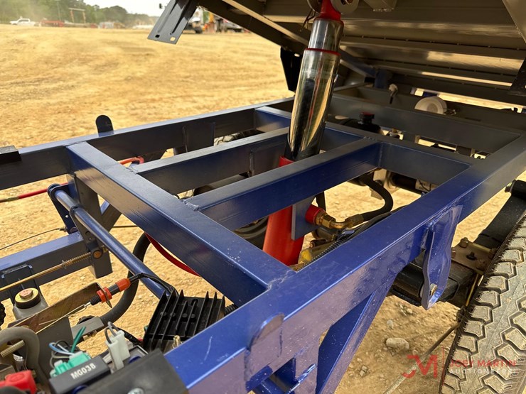 unused-tri-cycle-gas-powered-cart-image-5