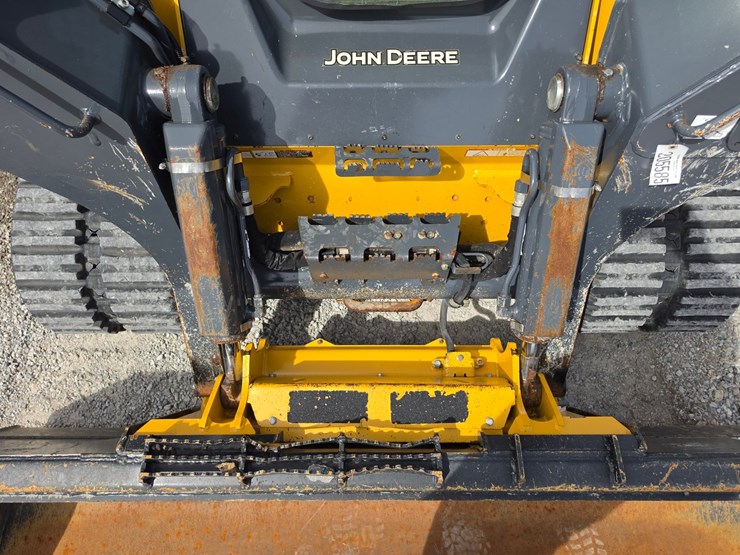 2018-deere-333g-image-5