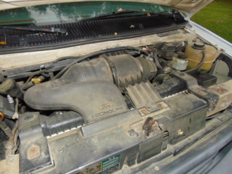 2005-ford-e350-image-7