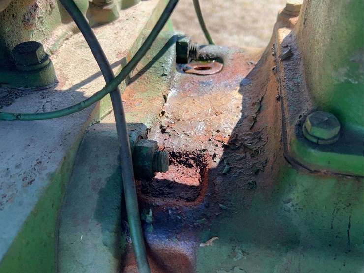 john-deere-620-image-32