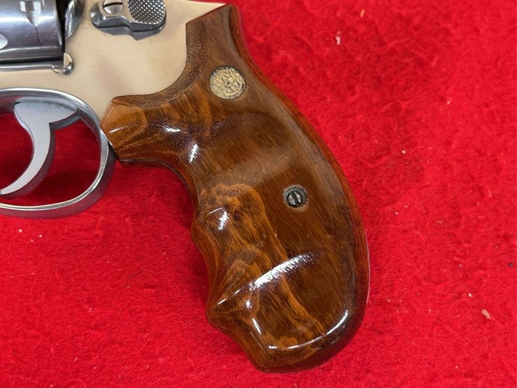 smith-&-wesson-model-66-1-combat-magnum-revolver-.357-magnum-image-10