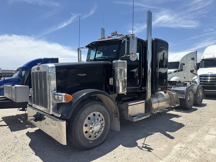 2005-peterbilt-378-image-1
