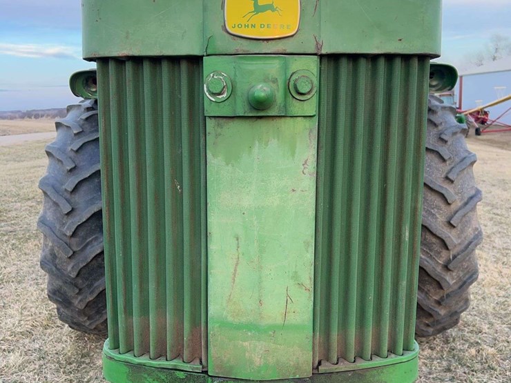 john-deere-720-image-9