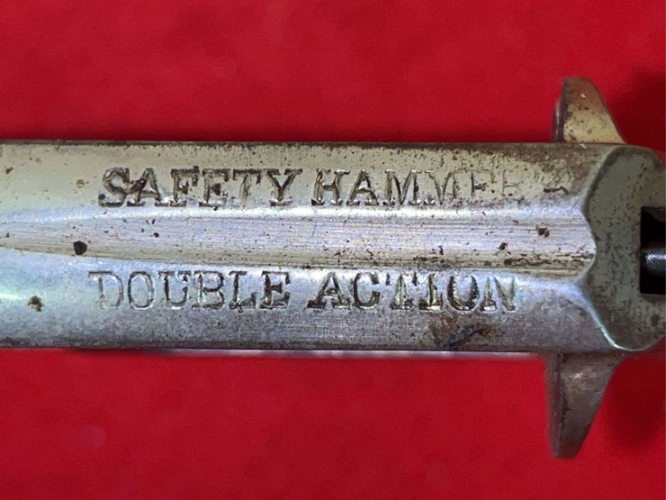 h&r-arms-company-safety-hammer-double-action-revolver,-.32-s&w-image-11