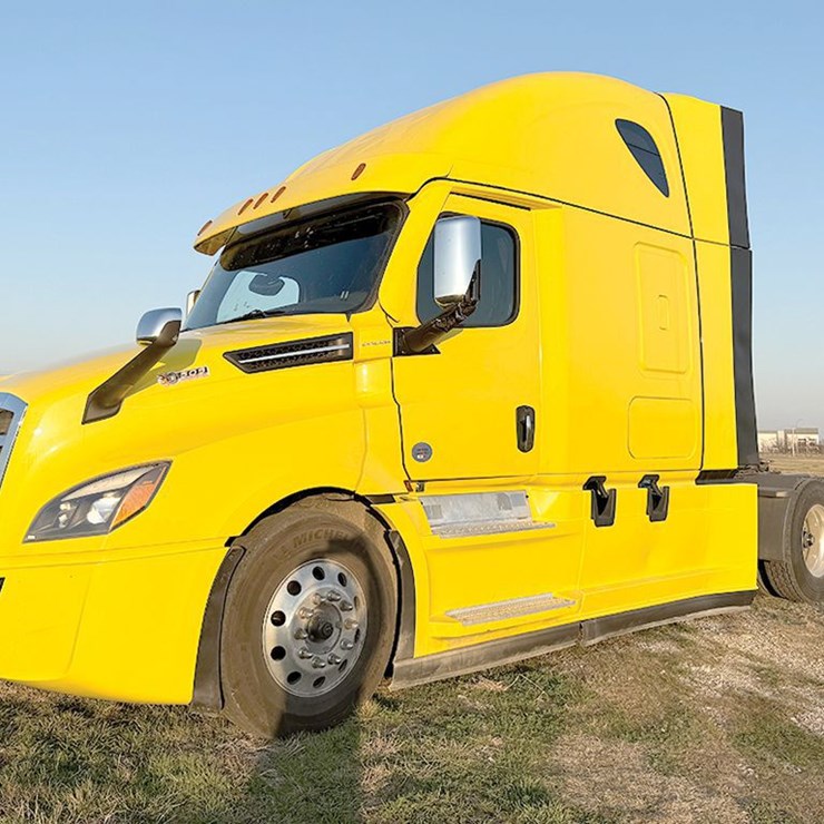 2022 FREIGHTLINER CASCADIA 126