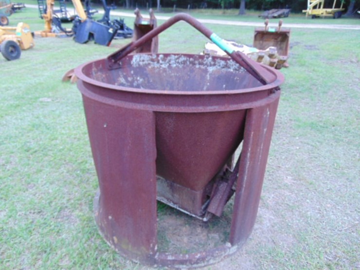 gar-bro-1yd-cement-hopper-image-1