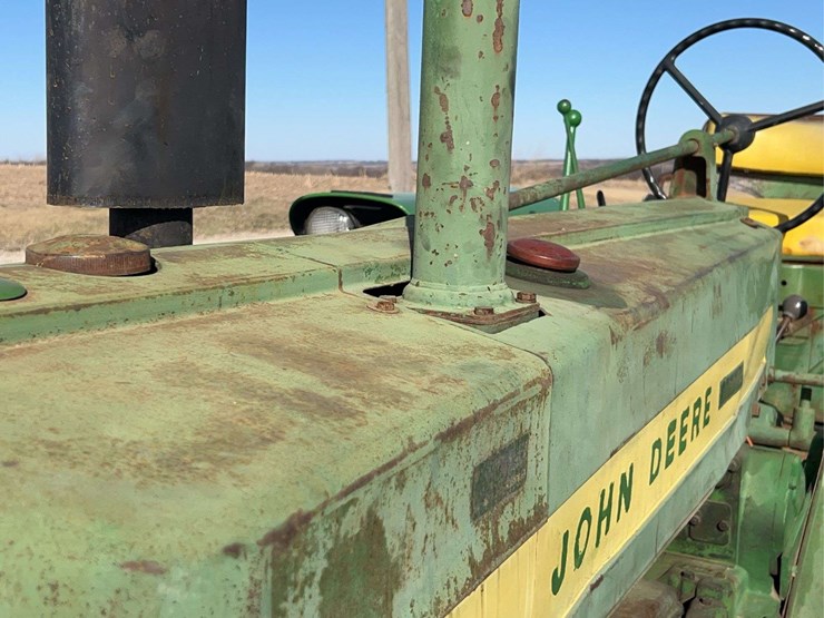 john-deere-720-image-13