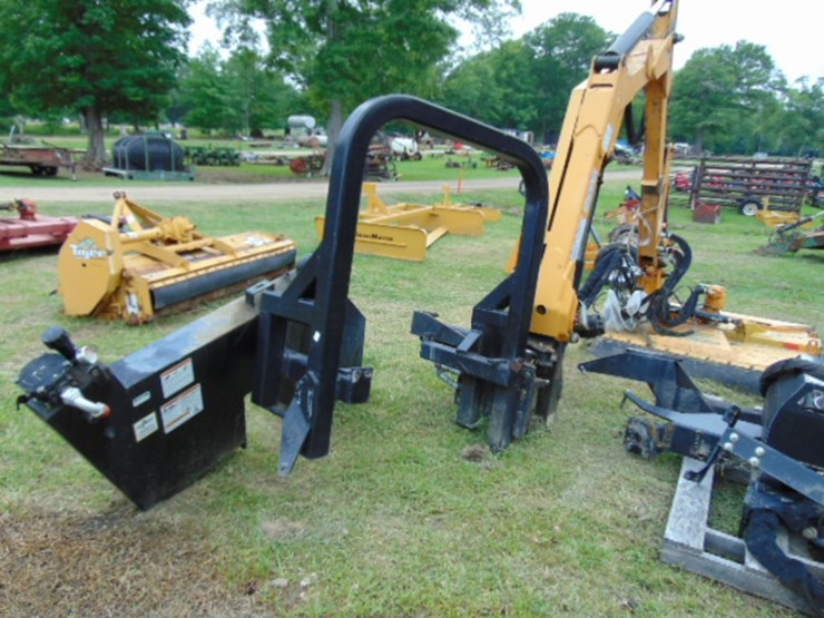 alamo-industrial-samarai-22-boom-mower-image-5