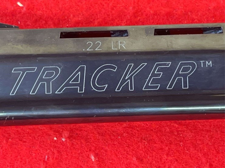 taurus-tracker-revolver-.22-lr-image-23