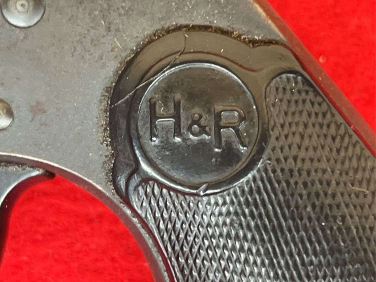 harrington-&-richardson-.22-short-blank-revolver-image-17
