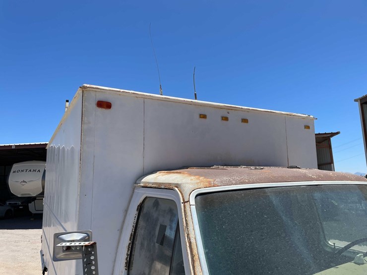 #170-•-1977-ford-e-383-box-truck-(has-nm-title)-image-24